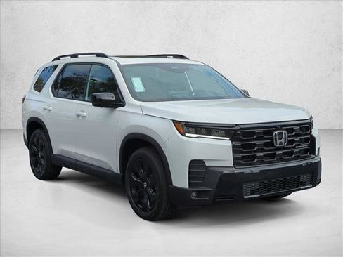 New 2026 Honda Pilot Black Edition image 7
