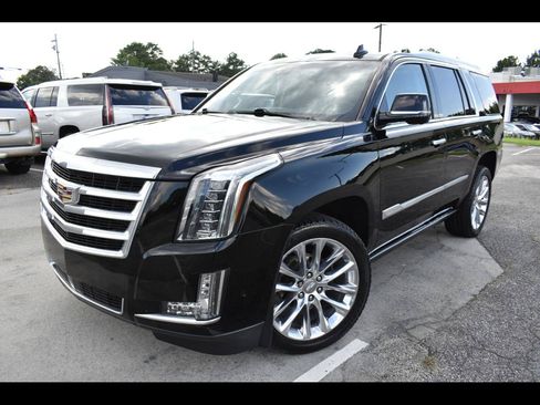 Used 2020 Cadillac Escalade Premium Luxury AWD/4WD image 1