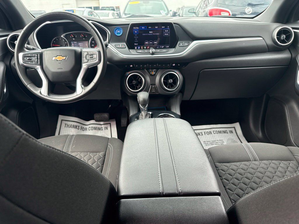 Used 2021 Chevrolet Blazer LT AWD/4WD image 18