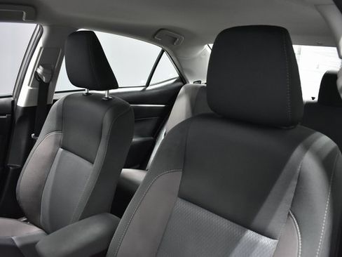 Used 2018 Toyota Corolla L image 15