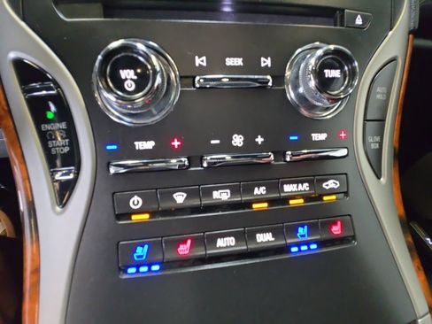 Used 2020 Lincoln Nautilus Reserve w/ Equipment Group 202A AWD/4WD image 17