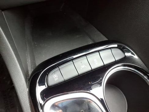 Used 2025 Buick Encore GX Preferred w/ Comfort Package FWD image 29
