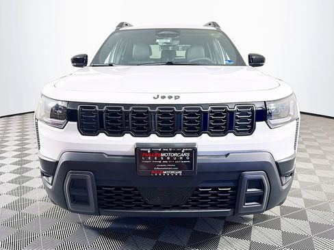 Used 2026 Jeep Cherokee Limited AWD/4WD image 2