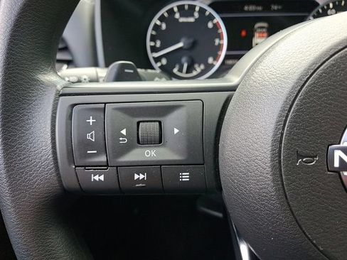Used 2023 Nissan Rogue S AWD/4WD image 22