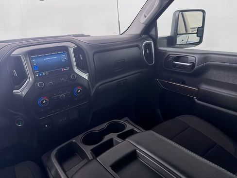 Used 2022 Chevrolet Silverado 2500 LT w/ Convenience Package AWD/4WD image 24