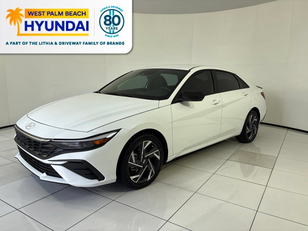 New 2025 Hyundai Elantra SEL FWD 360° Tour