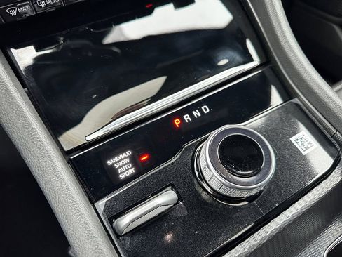 New 2025 Jeep Grand Cherokee Limited w/ Luxury Tech Group II image 21