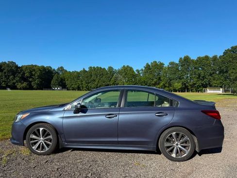 Used 2015 Subaru Legacy 2.5i Limited AWD/4WD image 2