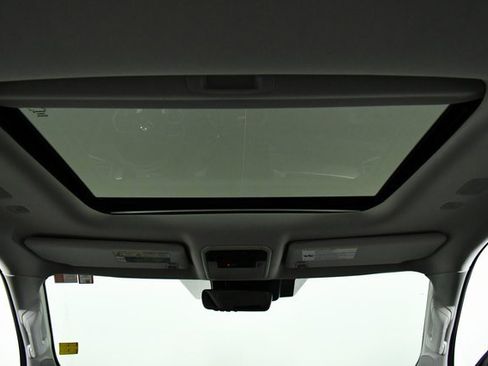 Used 2024 Toyota Sequoia Limited image 25