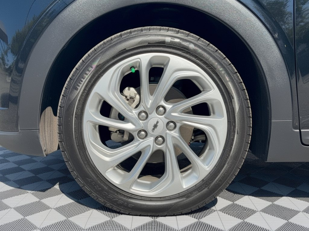 Used 2022 Chevrolet Bolt EUV LT FWD image 13