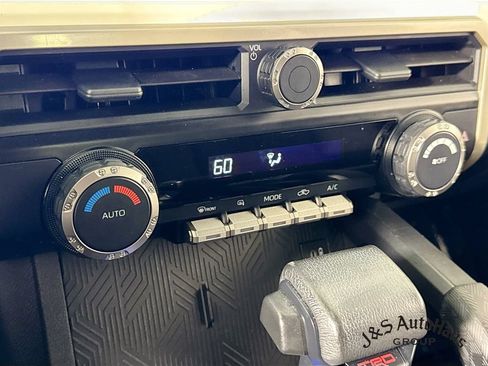 Used 2024 Toyota Tacoma TRD Off-Road AWD/4WD image 19