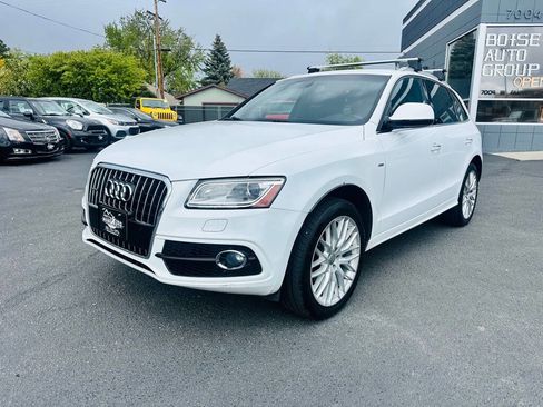 Used 2017 Audi Q5 2.0T Premium Plus w/ Technology Package image 3
