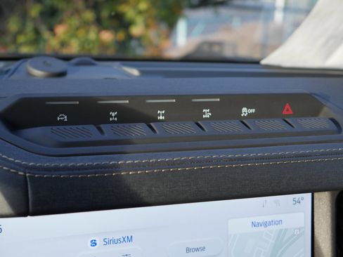 Certified 2025 Ford Bronco Badlands image 12