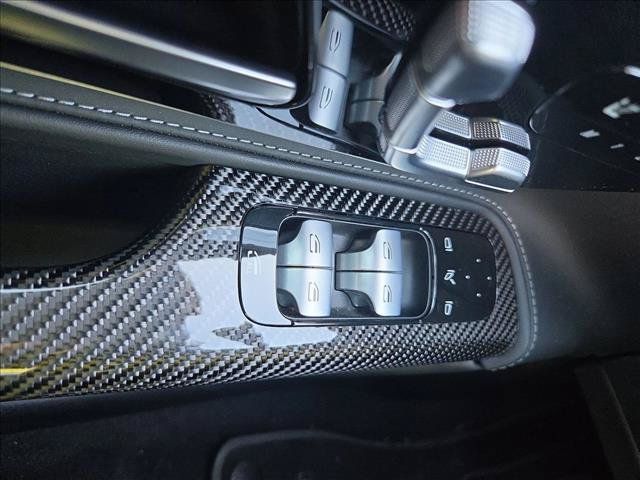 Used 2022 Mercedes-Benz SL 63 AMG 4MATIC image 11