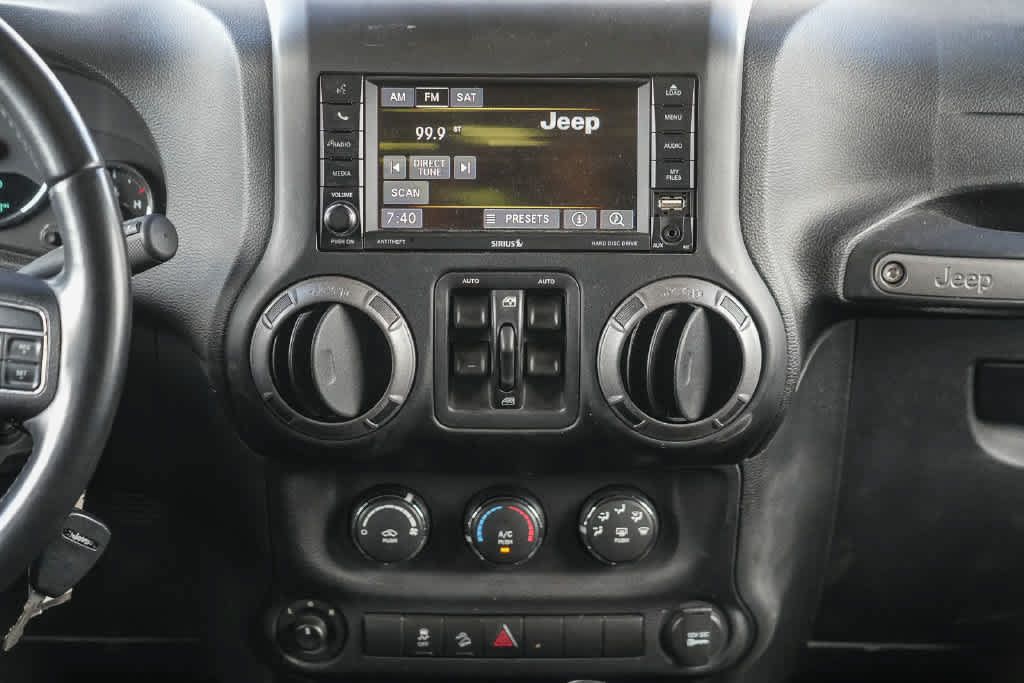 Used 2016 Jeep Wrangler Unlimited Sport AWD/4WD image 13