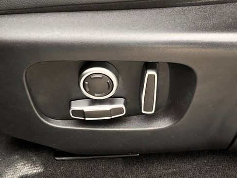 Used 2022 Land Rover Range Rover Evoque R-Dynamic S image 24