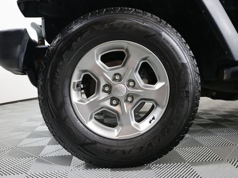 Used 2016 Jeep Wrangler Sport AWD/4WD image 8