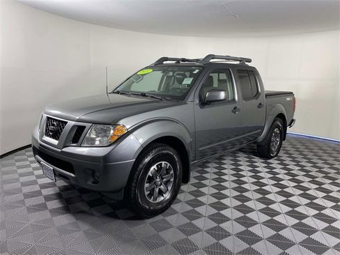 Used 2021 Nissan Frontier PRO-4X w/ Pro-4x Utility Package image 4