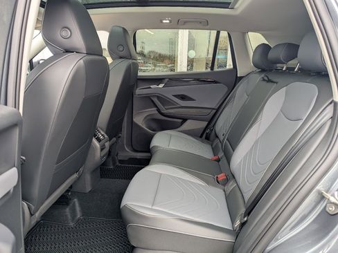 New 2026 Volkswagen Tiguan SE image 28