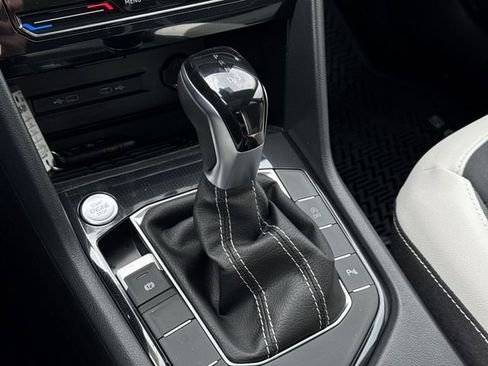 New 2026 Volkswagen Taos SE AWD/4WD image 15