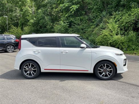 Used 2020 Kia Soul GT-Line Turbo FWD image 6