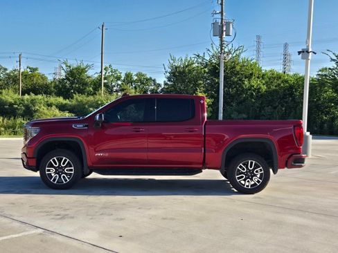 Used 2025 GMC Sierra 1500 AT4 w/ AT4 Premium Package AWD/4WD image 8