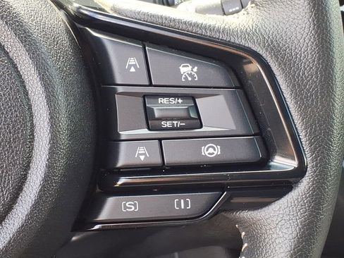 Certified 2025 Subaru Forester Premium AWD/4WD image 10