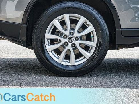 Used 2018 Nissan Rogue SV AWD/4WD image 16