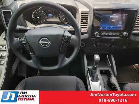 Used 2023 Nissan Frontier SV w/ Tow Package AWD/4WD image 25