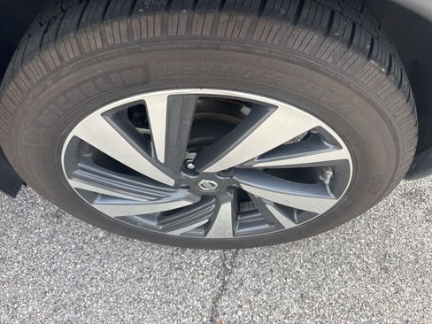 Used 2018 Nissan Murano Platinum AWD/4WD image 9