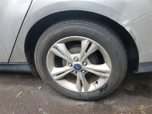 Used 2014 Ford Focus SE image 6