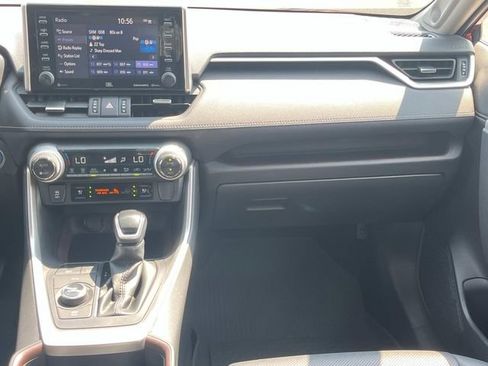 Used 2020 Toyota RAV4 Limited AWD/4WD image 14