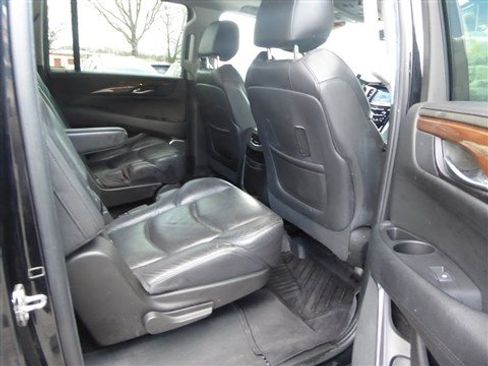 Used 2020 Cadillac Escalade ESV Luxury image 20