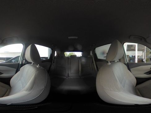 Used 2025 Nissan Rogue SV image 43