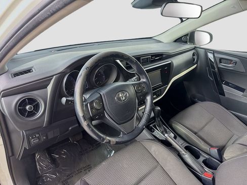 Used 2017 Toyota Corolla iM w/ Carpet Mat Package FWD image 10