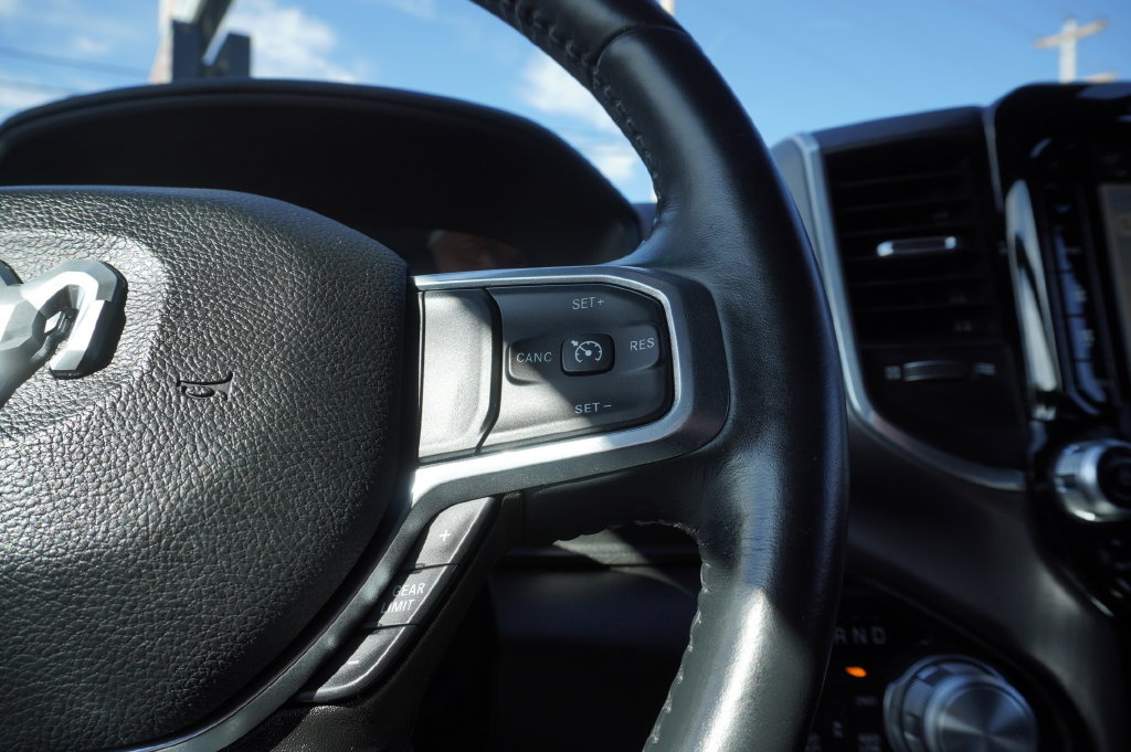 Used 2023 RAM 1500 Laramie AWD/4WD image 21