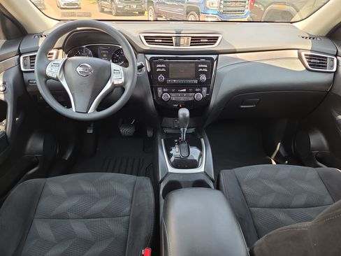 Used 2015 Nissan Rogue SV AWD/4WD image 20