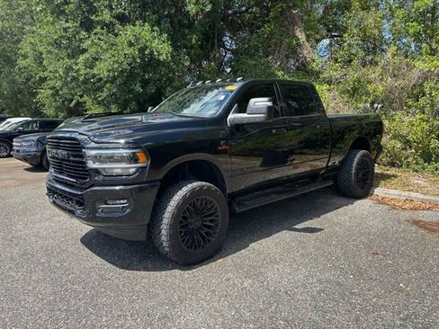 Used 2024 RAM 2500 Laramie w/ Night Edition AWD/4WD image 6