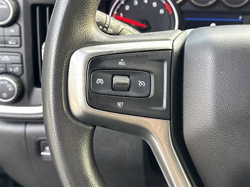 Used 2020 Chevrolet Silverado 1500 LT image 27