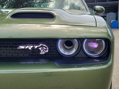 Used 2022 Dodge Challenger SRT Hellcat RWD image 11