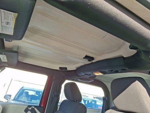 Used 2012 Jeep Wrangler Sport image 15