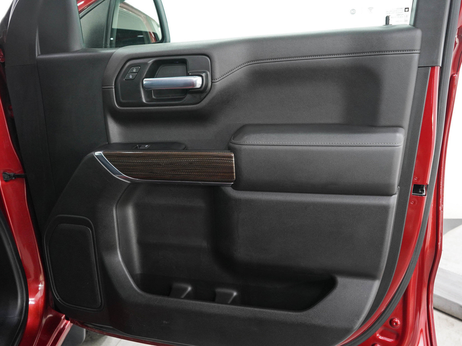 Used 2021 Chevrolet Silverado 1500 RST AWD/4WD image 12