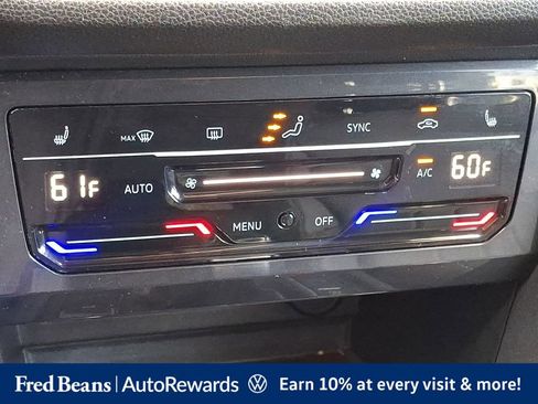 Certified 2023 Volkswagen Tiguan SE w/ Panoramic Sunroof Package AWD/4WD image 20