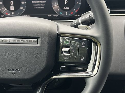 Used 2024 Land Rover Range Rover Evoque S image 38