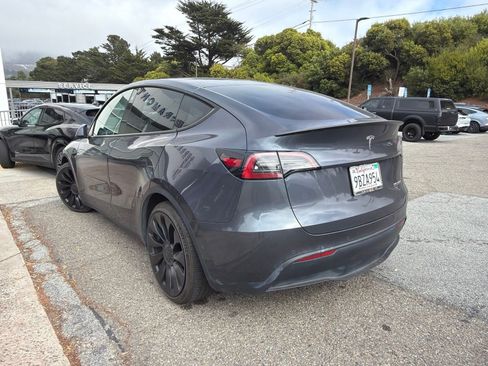 Used 2022 Tesla Model Y Performance AWD/4WD image 4