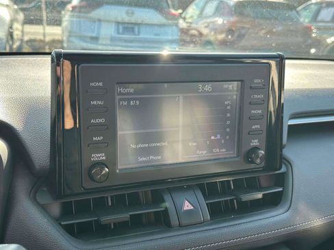 Used 2019 Toyota RAV4 XLE image 26