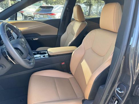 Used 2025 Lexus RX 350 FWD image 21