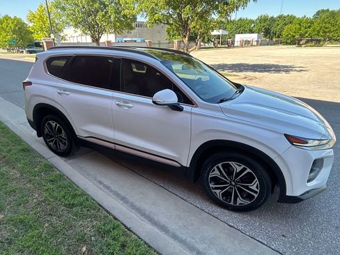 Used 2020 Hyundai Santa Fe SEL FWD image 4