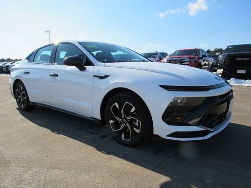 Used 2024 Hyundai Sonata SEL FWD image 6
