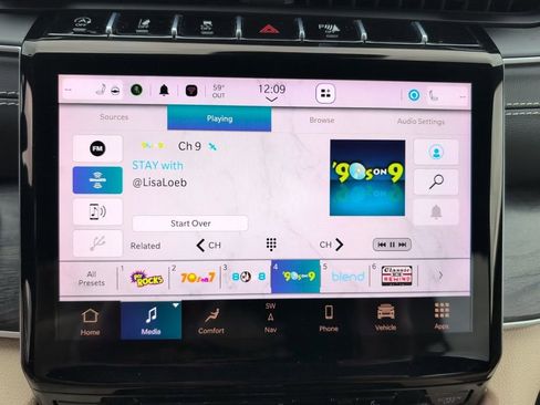 Used 2023 Jeep Grand Cherokee Limited image 37